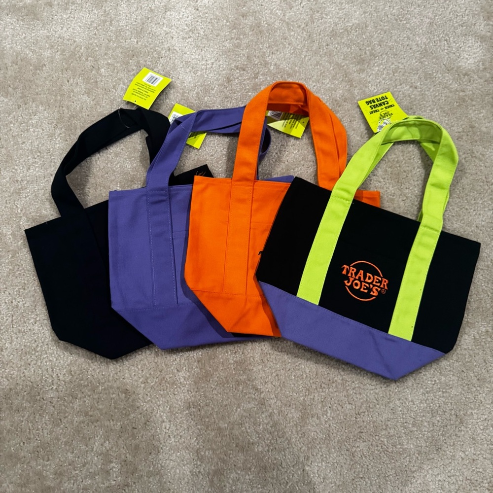 Trader Joe's Reusable Tote Bags Set